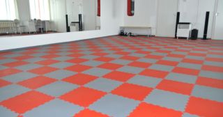 Резиновое покрытие для спортзала Железногорск, цена от 884 руб.